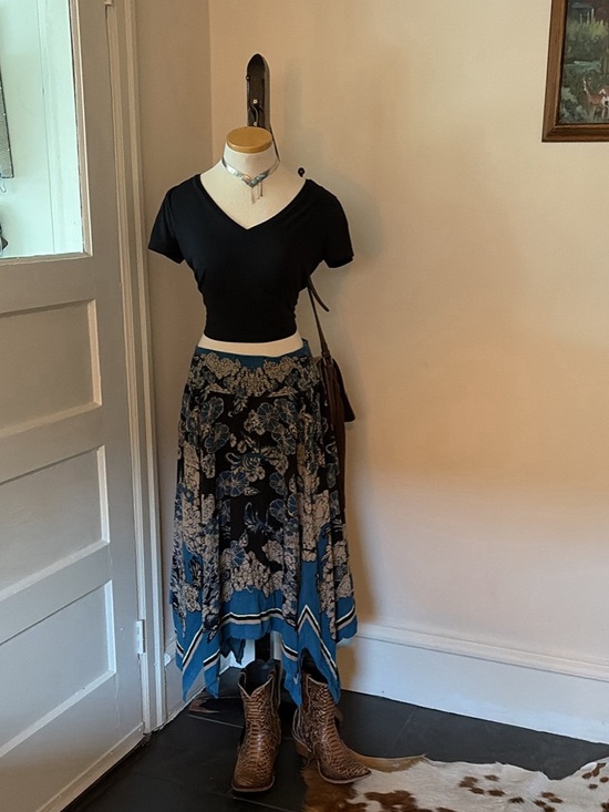 Dresses & Skirts - 90s handkerchief skirt